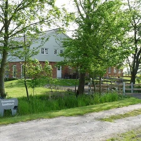 Landtraum 아파트 *